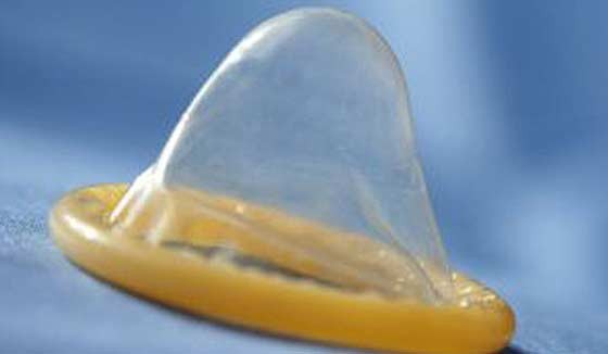 Camisinha é método contraceptivo mais eficaz, diz estudo