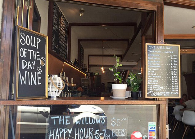 Café na Austrália deixa aviso incrível para mães que estão amamentando
