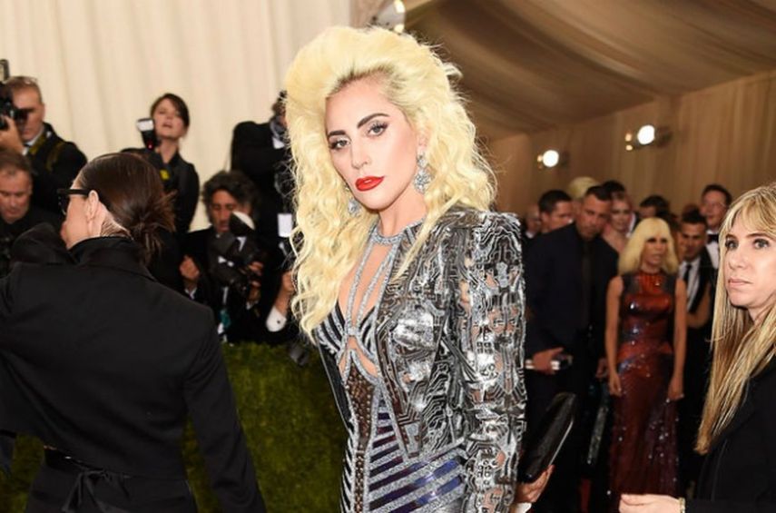 Lady Gaga no baile do Met
