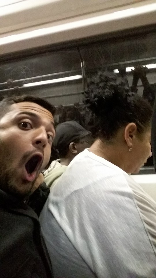 Disputa inusitada por lugar no metrô viraliza na internet 