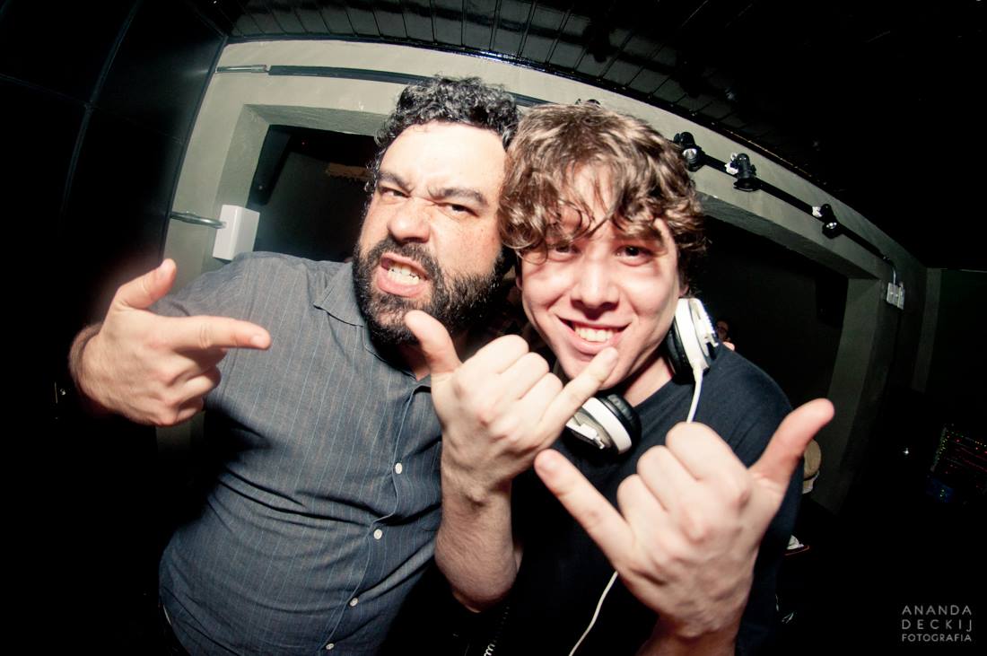 Os DJs Dago e André Paste