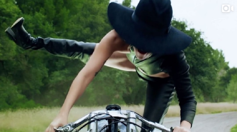Lady Gaga lançou clipe de 'John Wayne'