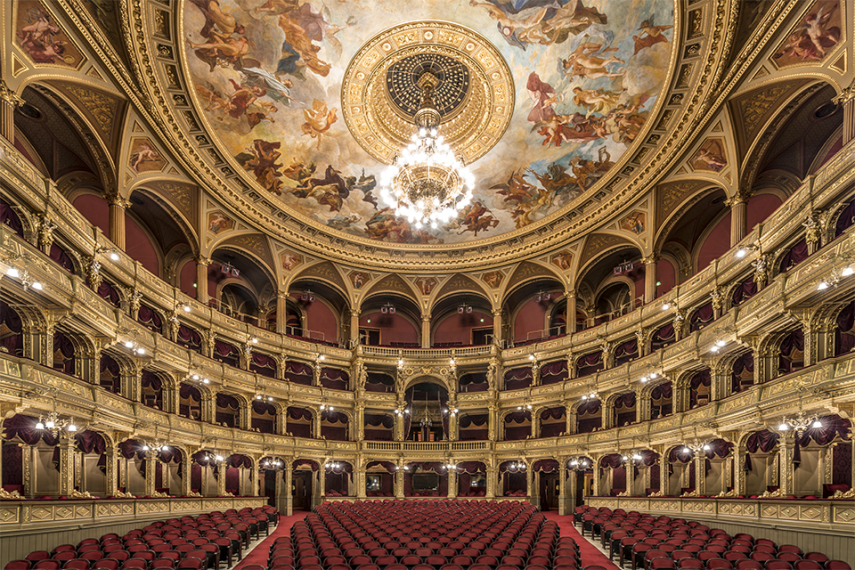 Interior de teatros de Budapeste é espetáculo da arquitetura