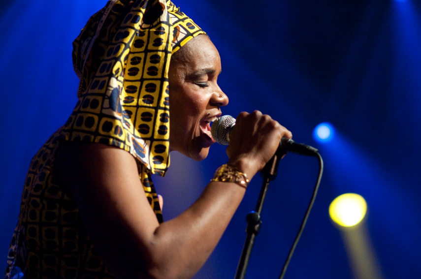 A cantora e compositora Mamani Keïta, do Mali