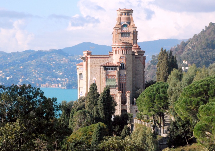 Itália oferece castelos de graça
