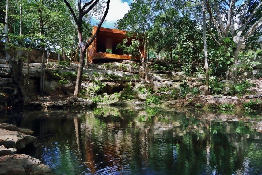 O hotel Chablé Resort & Spa, que fica em Chocolá, no estado de Yucatán, no México, foi o grande vencedor do Prix Versailles 2017, prêmio da UNESCO e da União Internacional de Arquitetos. A premiação se destina a enaltecer os melhores do mundo no que se refere à arquitetura e design