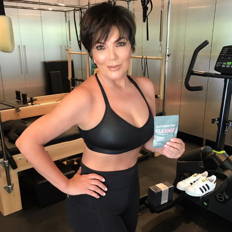 Olhem o corpinho da mãe da Kim Kardashian!