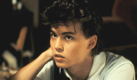Johnny Depp apareceu no cinema pela primeira vez em 1984. Ele fez uma ponta como Glen Lantz, uma das primeiras vítimas de Freddy Krueger em A Hora do Pesadelo.