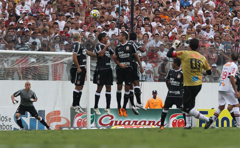 <b>Arena Barueri</b> foi o placo de seu centésimo gol em março de 2011. A marca foi alcançada em duelo contra o Corinthians