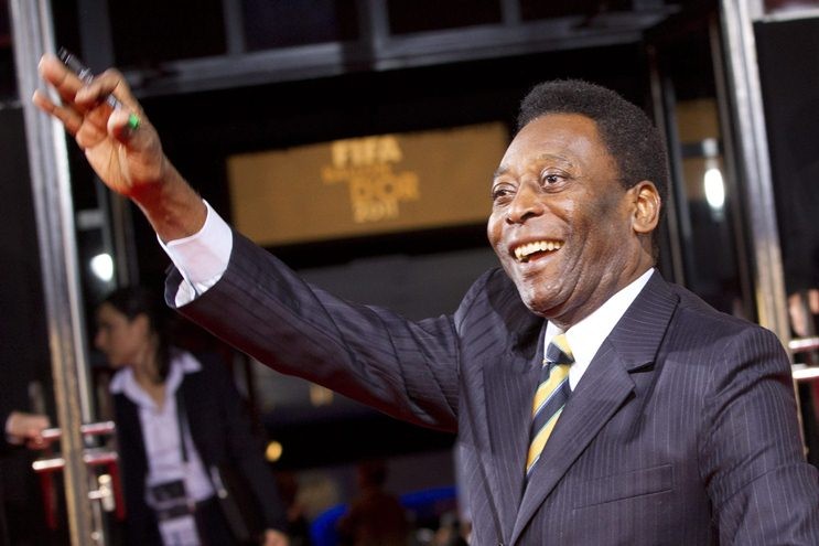 Para Pelé, nenhum jogador vai se igualar a ele. Modesto, não?