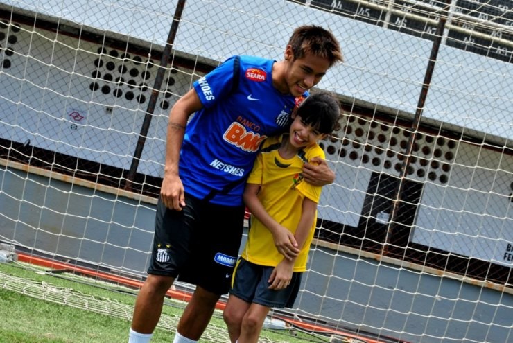Neymar participa de Carrossel