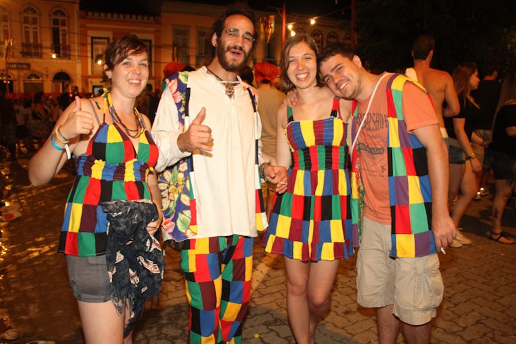 Retalhos de chita colorem carnaval em São Luiz do Paraitinga