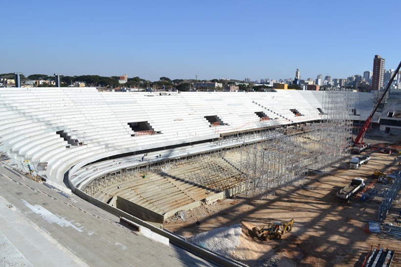 Arena da Baixada chegou a 62,30% das obras concluídas em maio