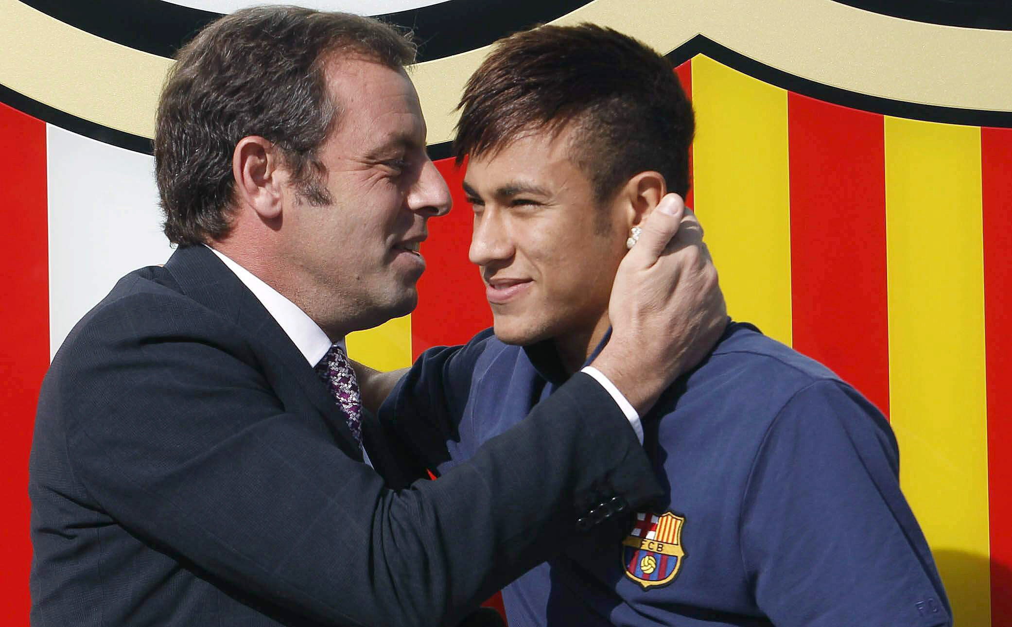 Neymar em sua chegada ao Barcelona