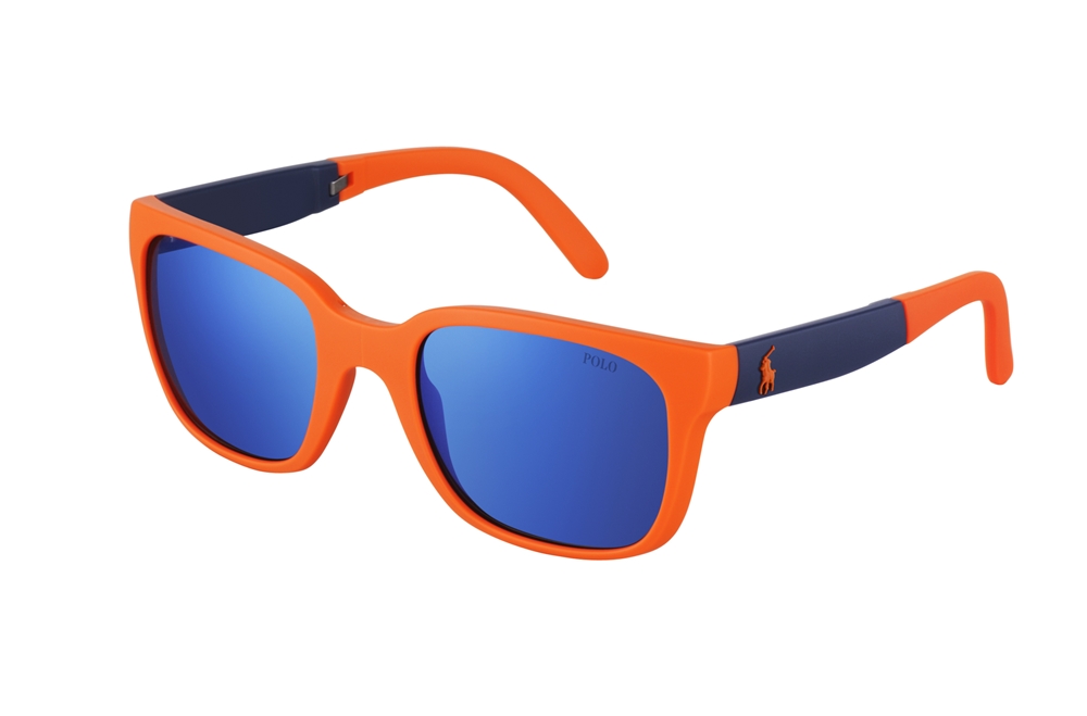 Óculos de sol Ralph Lauren com armação colorida e lentes azuis; R$ 455, na Óticas Carol (http://www.oticascarol.com.br/) 