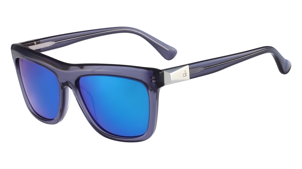 Óculos de sol da Calvin Klein com lentes azuis e hastes em acetato preto; R$540, na Marchon (SAC 0800 707 1516) 