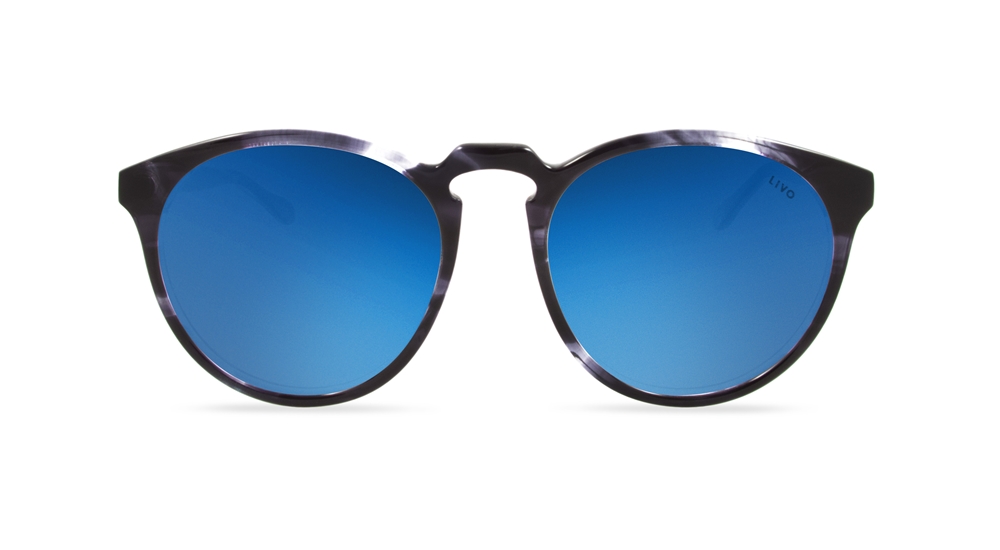 . Óculos de sol em acetato italiano e lentes azuis; R$ 294, na Livo (www.livo.com.br)