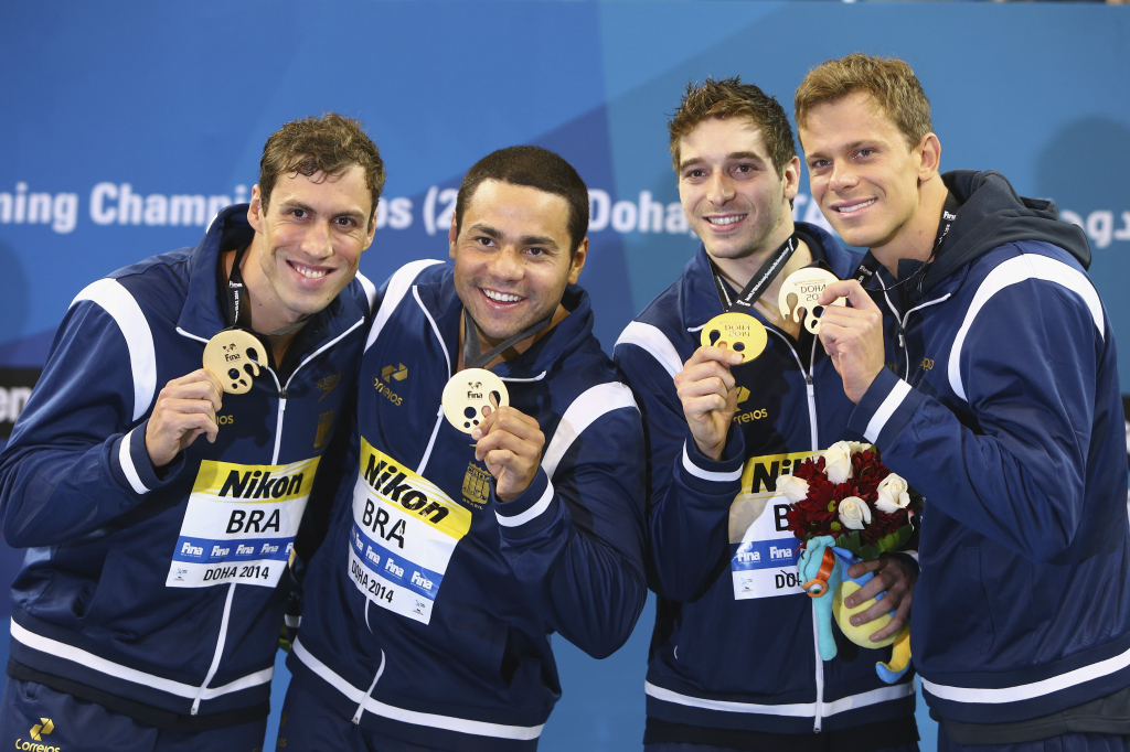 Cielo ajudou o Brasil a vencer o revezamento 4x100m medley do Mundial de Natação em piscina curta