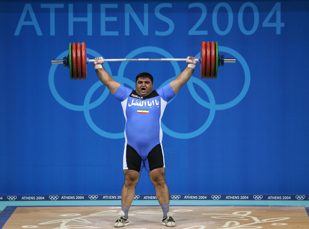O iraniano Hossein Reza Zadeh detém até hoje o título de atleta mais forte do mundo, por conseguir levantar 475,5 kg, sendo 212,5kg no arranque e 263kg no arremesso