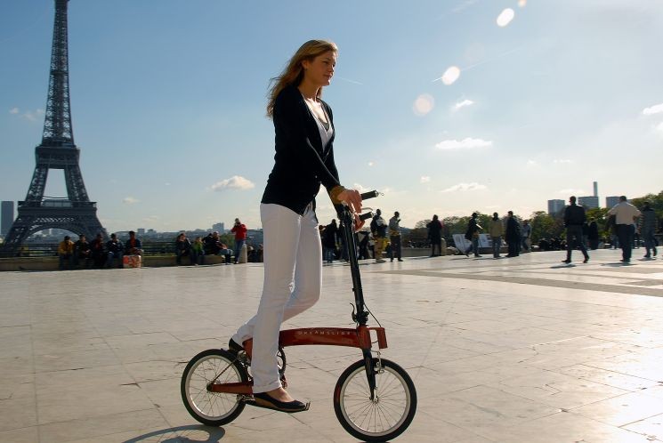 <strong>Para pedalar em pé - </strong>A Dreamslide é tipo aqueles aparelhos elípticos de academia: você tem de pedalar em pé. A bike tem um pedal diferentão, maior do que o de bikes convencionais, e simula o movimento do andar humano.