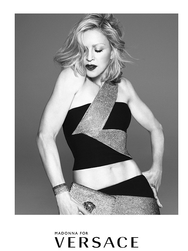 Madonna toda poderosa para a campanha de primavera/verão 2015 da Versace