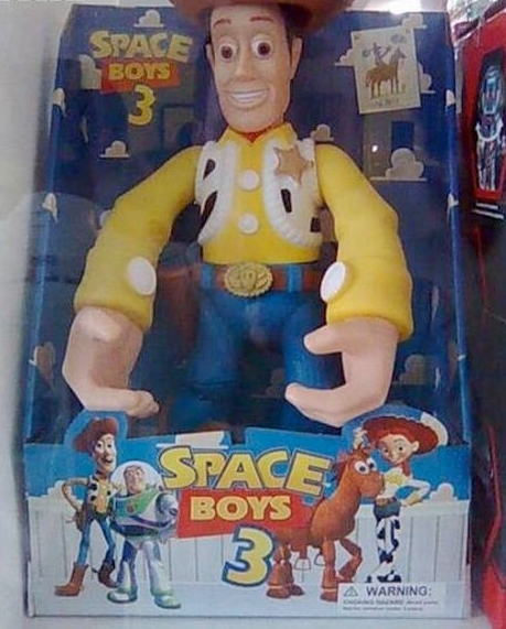 Woody com um sério caso de inchaço no braço