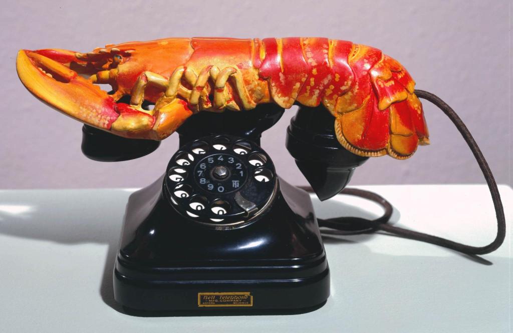 Esta obra dá um pouco de aflição, imagina atender a uma ligação numa lagosta? 