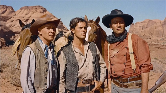 John Wayne (direita) estrela este western existencial dirigido por John Ford que virou referência para Spielberg, Lucas, Tarantino...