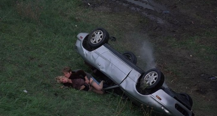 Mas em termos de fetiches inusitados, talvez o prêmio vá para David Cronenberg com Crash Estranhos Prazeres (1996), onde os personagens transam em meio a acidentes de carro