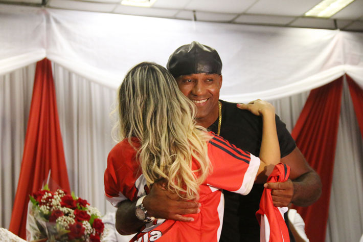 Viola é apresentado oficialmente no Taboão em evento com Mulher Melão, Rogério e Sebastian