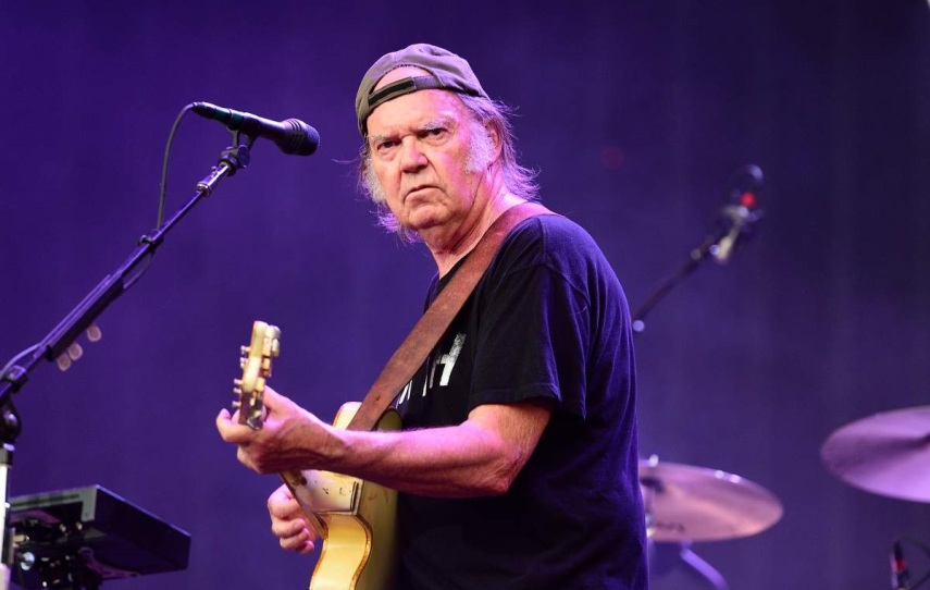 32. Neil Young gravou o álbum 