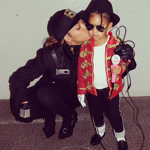 Beyoncé e Blue Ivy se fantasiaram de Janet e Michael Jackson pro Halloween de 2014 <3