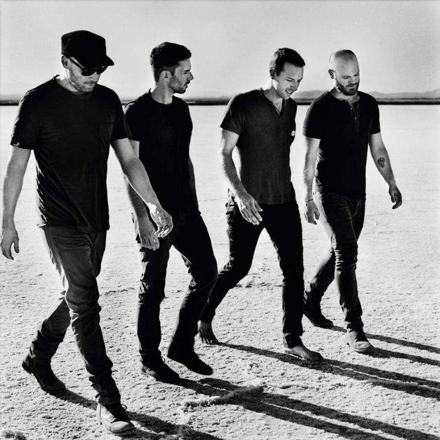 O Coldplay parece não querer perder tempo e já anunciou o sucessor do álbum Ghost Stories, que foi lançado em 2014. O novo disco se chamará A Head Full of Dreams e deve sair até o fim do ano.
