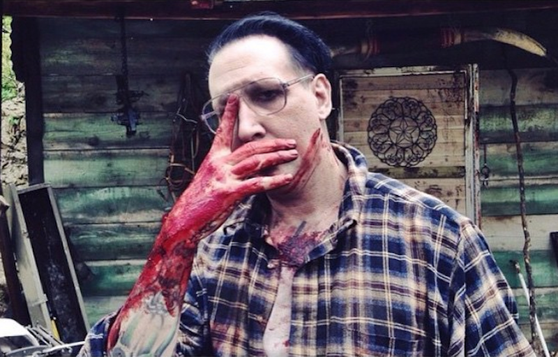 Marilyn Manson em 'Let Me Make You a Martyr'