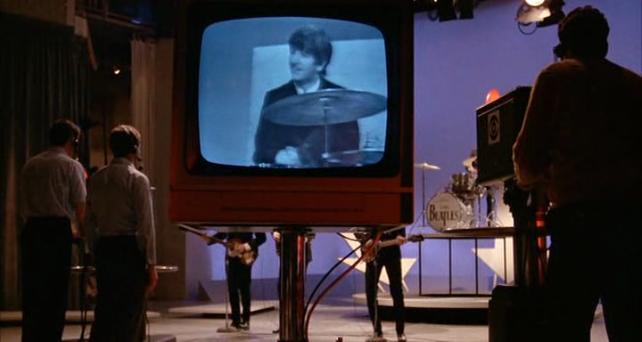 A aparição foi no programa de TV de Ed Sullivan. O filme usou imagens reais da transmissão, combinadas à recriação da gravação do programa de TV