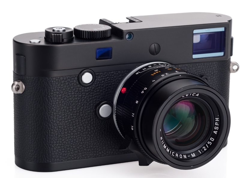Fã de fotografia? As câmeras Leica sempre foram as preferidas de grandes fotógrafos, mas pesadas em qualquer orçamento. Esta rangefinder suporta fotos com ISO até 25000 e custa R$ 29,3 mil. Detalhe, o preço é só para o corpo da câmera, sem lente.