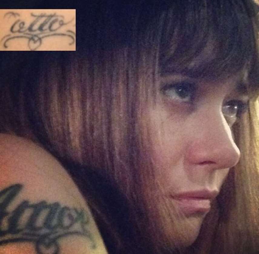Alessandra Negrini foi casada por 7 anos com Otto e fez uma tattoo em homenagem ao músico no braço. Quando o casamento chegou ao fim, a tatuagem foi corrigida para   