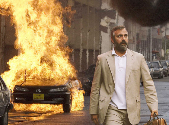George Clooney sofreu ferimentos nas costas e precisou fazer uma cirurgia na espinha depois que uma cena em Syriana deu extremamente errado