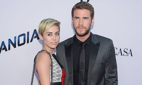 Miley Cyrus e Liam Hemsworth começaram tudo em 2010, com idas e vindas esporádicas; em 2012, eles anunciaram o noivado para, um ano depois, destruir nossos corações com a notícia do término. Em janeiro de 2016, porém, eles foram vistos novamente, com rumores de que Miley teria voltado a morar com Liam. Confusão, né.