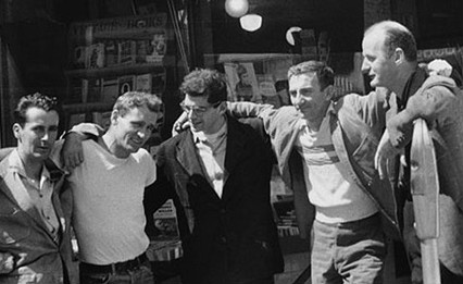 Os três personagens de On The Road, de Jack Kerouac foram baseados nos amigos Allen Ginsberg, William S. Burroughs e Neal Cassady