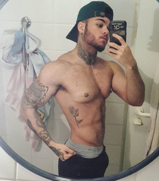 Evan Shawn é um atleta e bodybuilder que vive em Berlim, na Alemanha. Ele vem documentando sua transição sexual. Ele passa por tratamento hormonal há 1 ano e meio. Siga @_evanshawn_