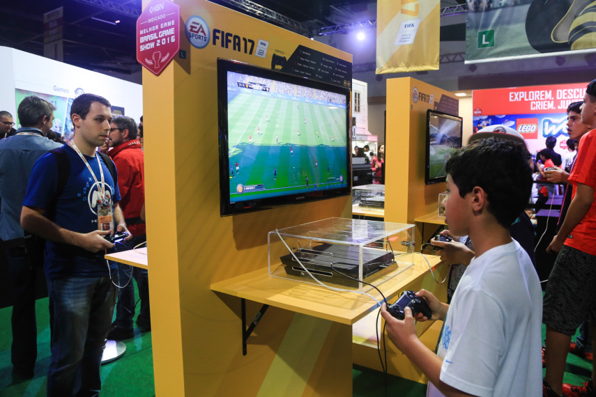 Com cultura geek, compras e claro, games, Brasil Game Show 2016 fez a festa de público jovem em São Paulo