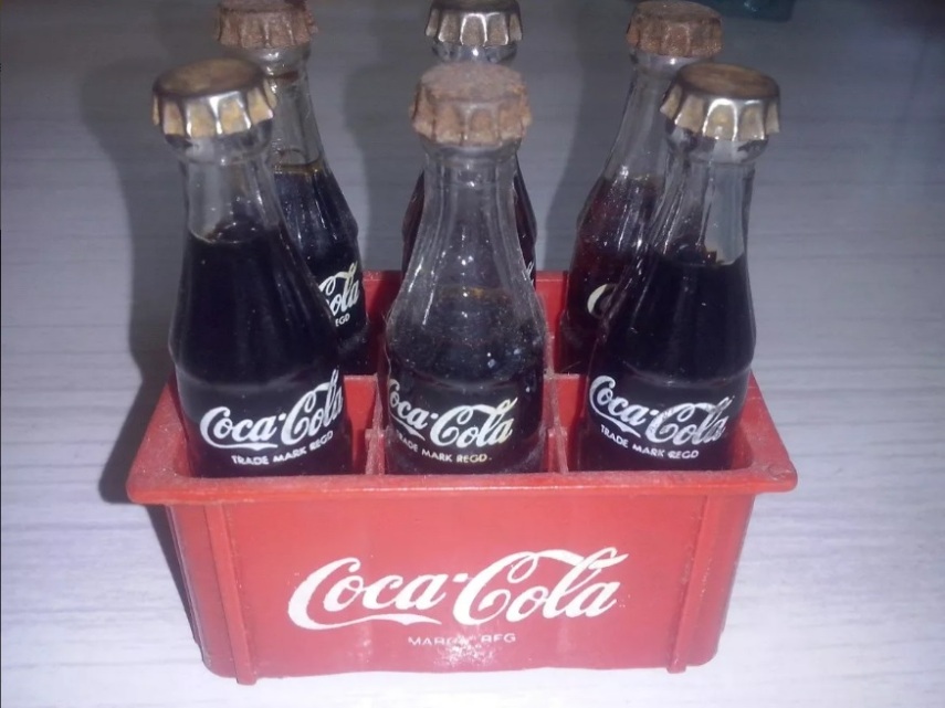 Reza a lenda que o conteúdo dessas garrafinhas da Coca-Cola era veneno