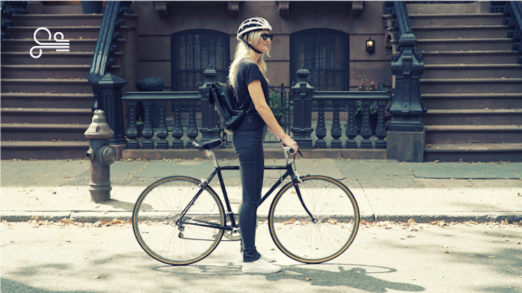 Conheça o capacete de bicicleta que cabe na bolsa