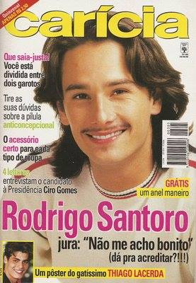Rodrigo Santoro e esse bigodinho.