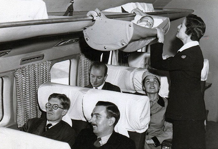Fotos dos anos 1950 mostram como eram viagens de avião
