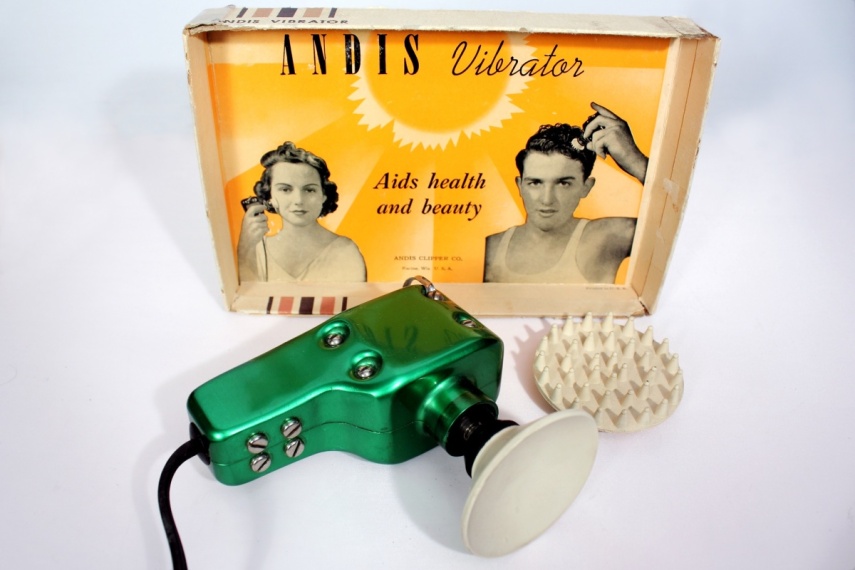 Lançado em 1933, o Vibrosage era destinado ao público adolescente. Pelo visto, a dica era usar nos cabelos, rosto e em outras partes...
