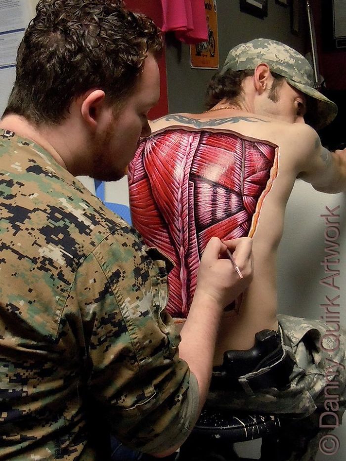 Danny Quirk é um jovem artista norte-americano que cria pinturas corporais realistas que 