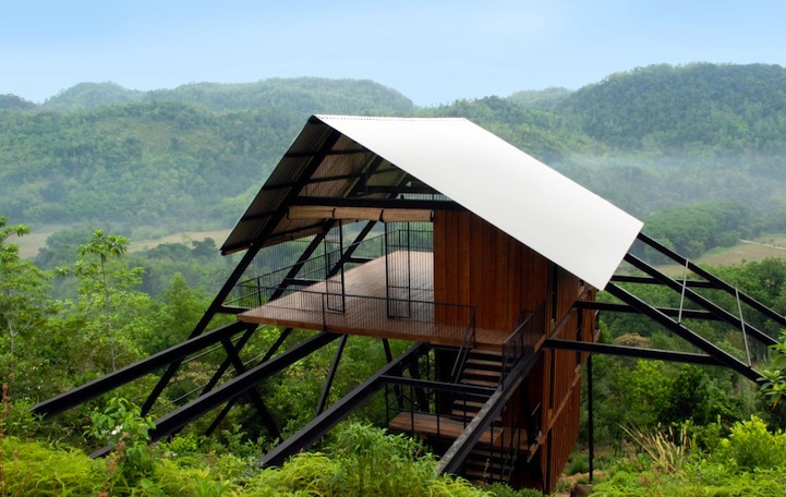 Localizado nas florestas tropicais do Sri Lanka, esta cabana minimalista e moderna é o lugar perfeito para observar estrelas na solidão.