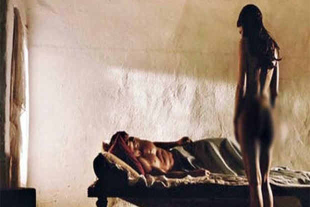Freida Pinto contou que usou uma dublê de corpo para a cena de sexo no filme Os Imortais. 